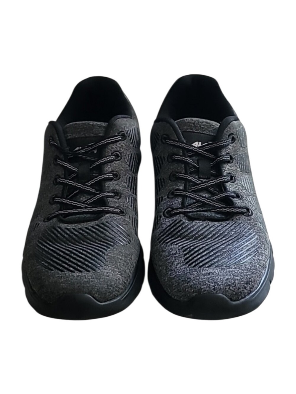 Avia sneakers 8.5 womens gray textile w black stripes lightweight